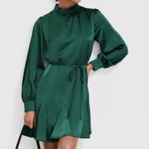 Loft Green Satin Godet Mini Dress Size Medium brilliant Emera long Sleeves
